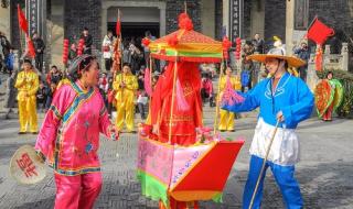 广场舞红红火火闹新年 广场舞红红火火闹新年